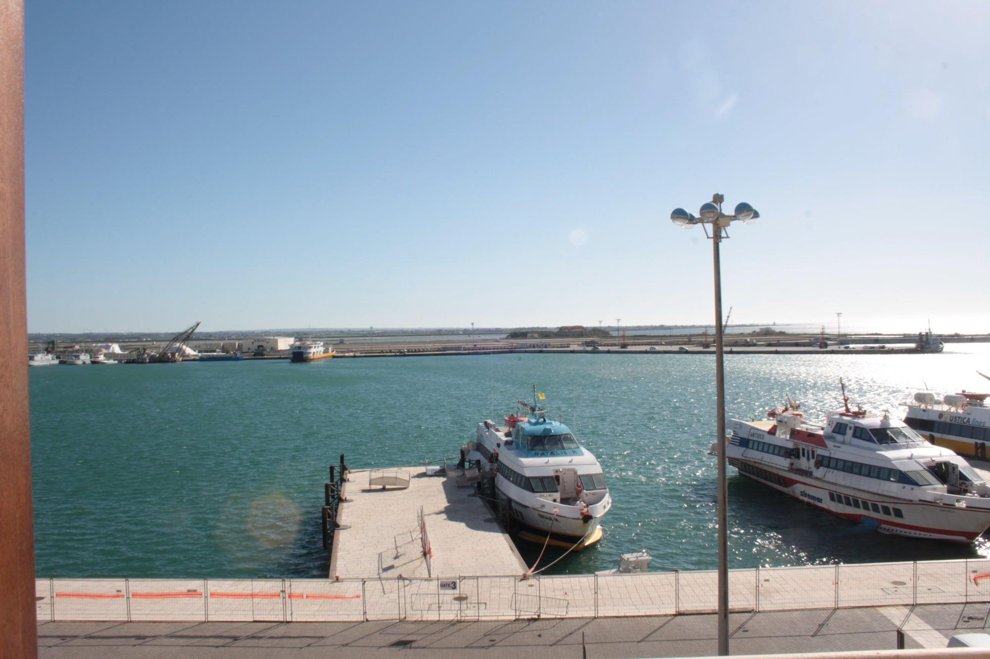 B&B Belveliero - Il Capitano Trapani Bagian luar foto