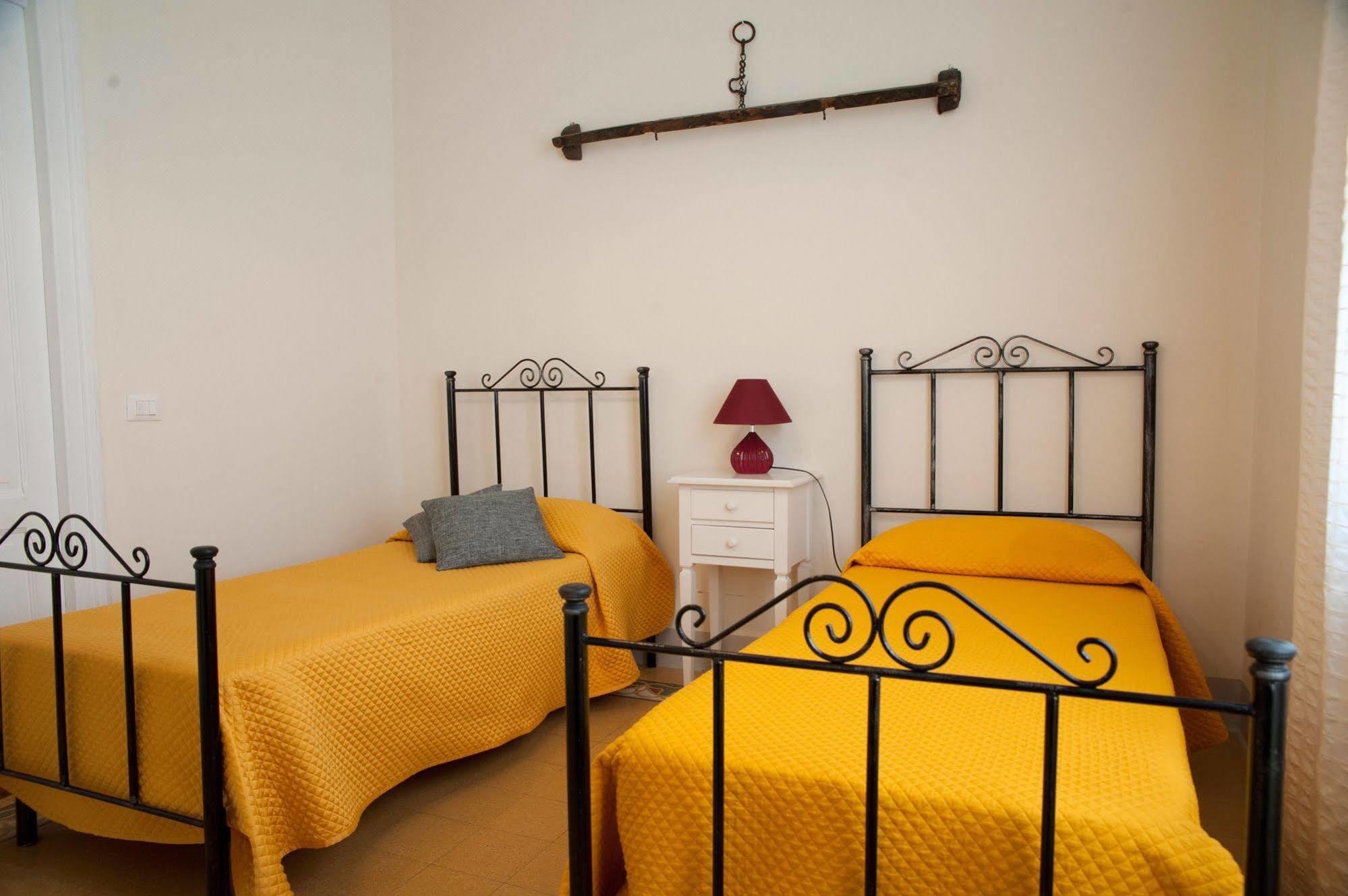 B&B Belveliero - Il Capitano Trapani Bagian luar foto